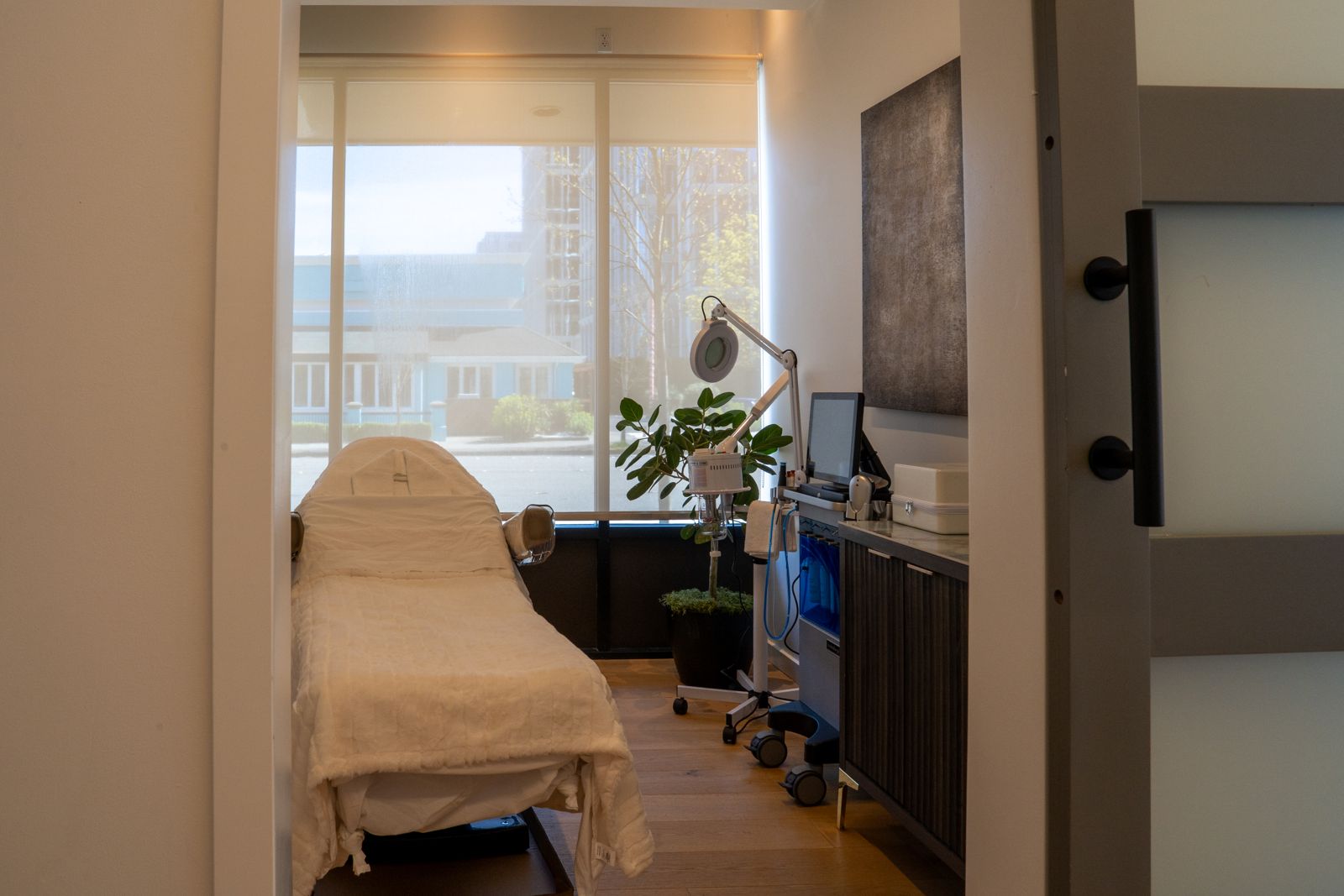 WAXING SUITE